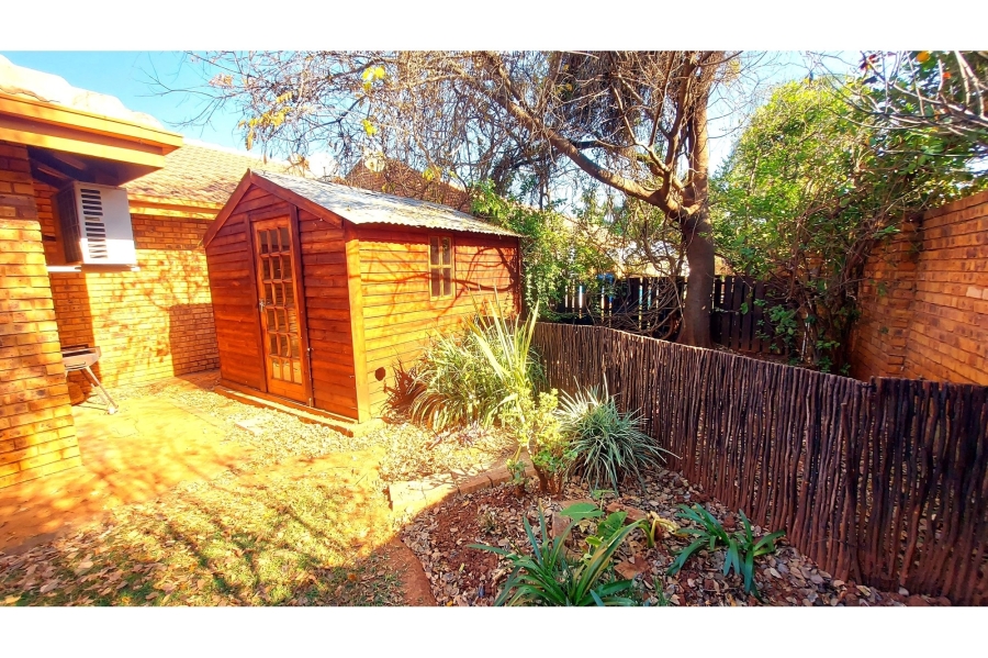 2 Bedroom Property for Sale in Melodie North West